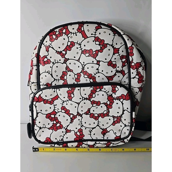 Hello Kitty Mini Backpack - Picture 3 of 7